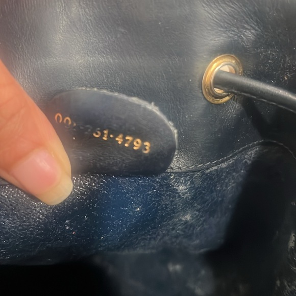 Vintage Gucci bucket - Picture 5 of 6